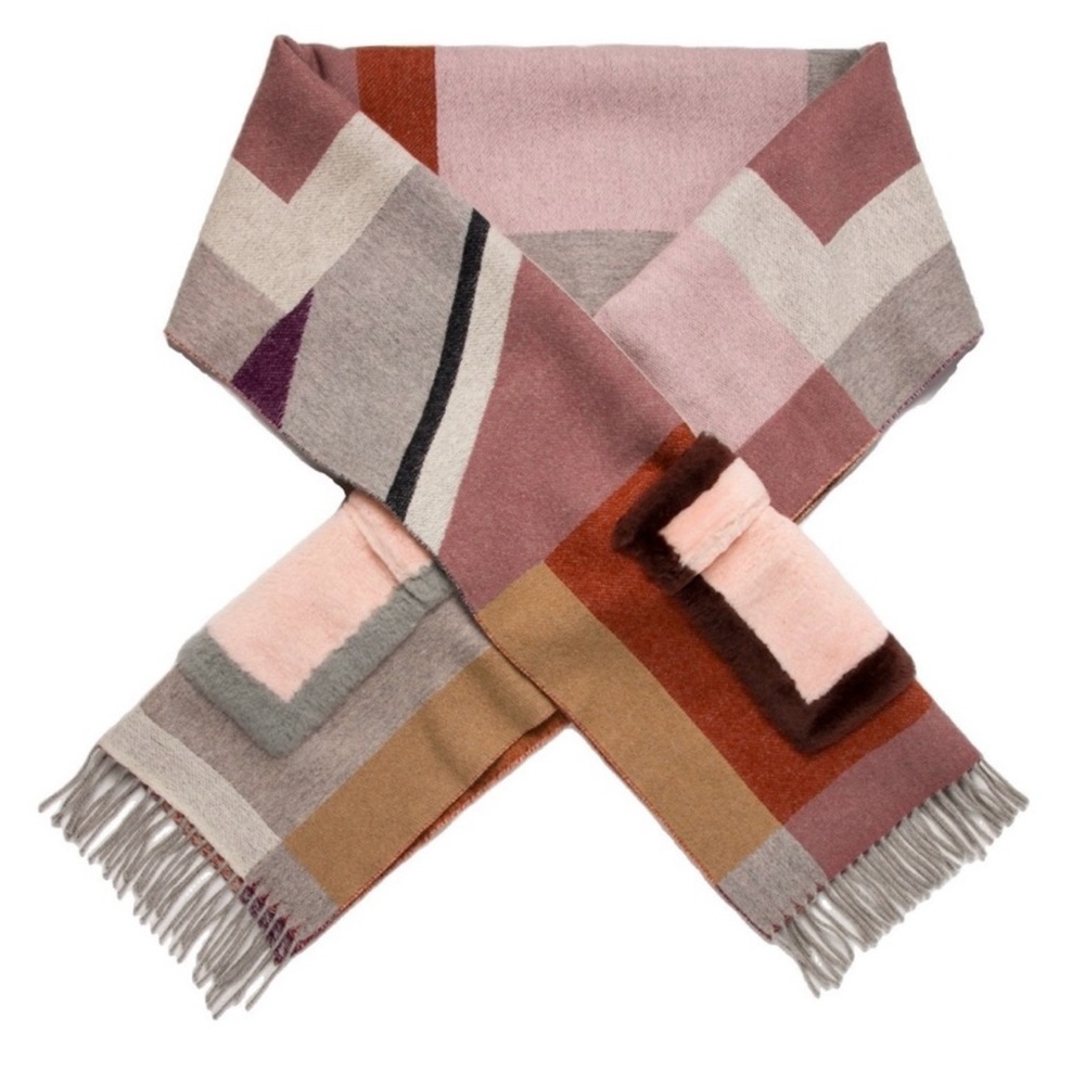 NWOT Fendi Cashmere Shawl with Pockets - Picture 2 of 2